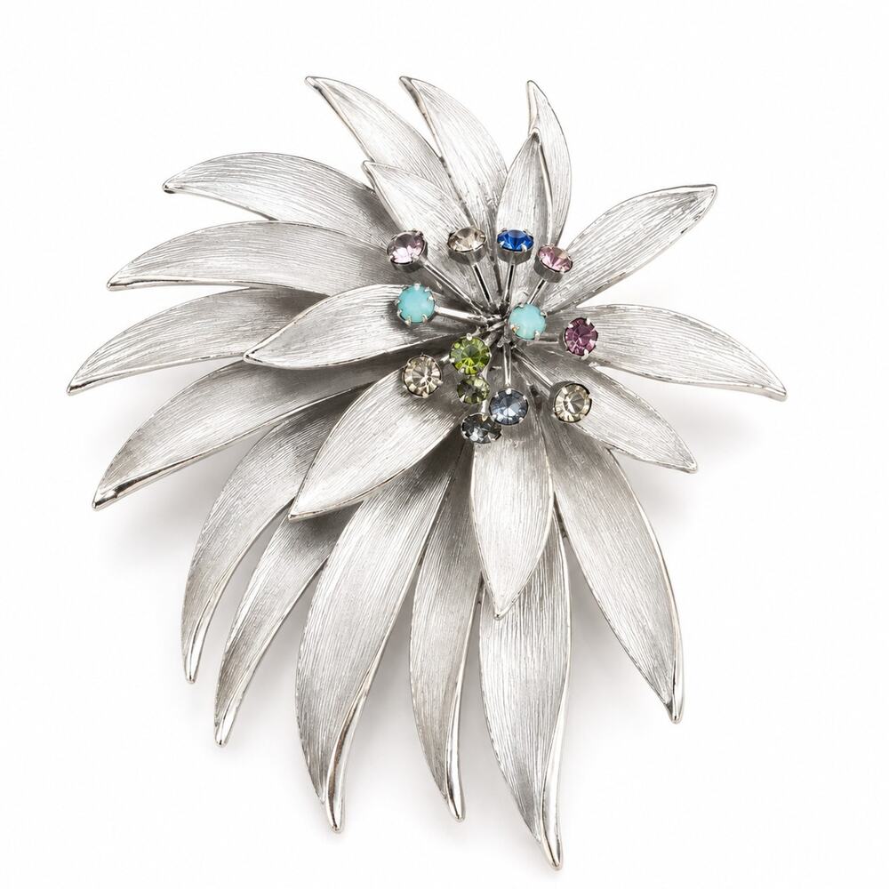 Vintage Mid Century Unsigned Kramer Silver Flower Brooch Rhinestone Trembler